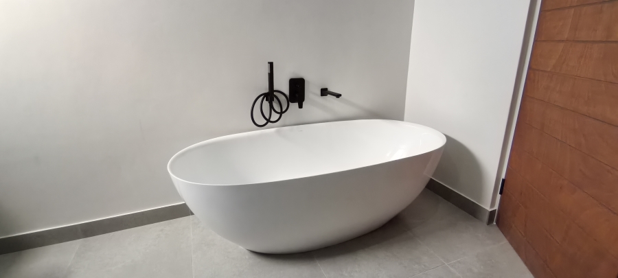 5 Bedroom Property for Sale in Outeniquasbosch Western Cape